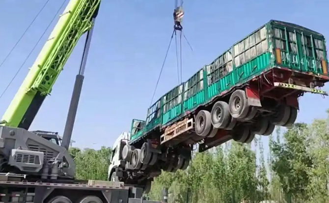 临江道路脱困救援案例
